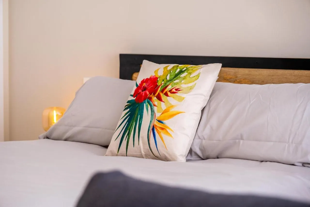 Minty Stay - Trinidad Apartments Málaga España