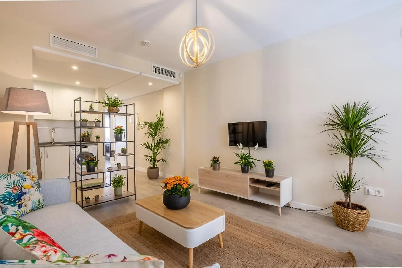 Minty Stay - Trinidad Apartments Málaga España