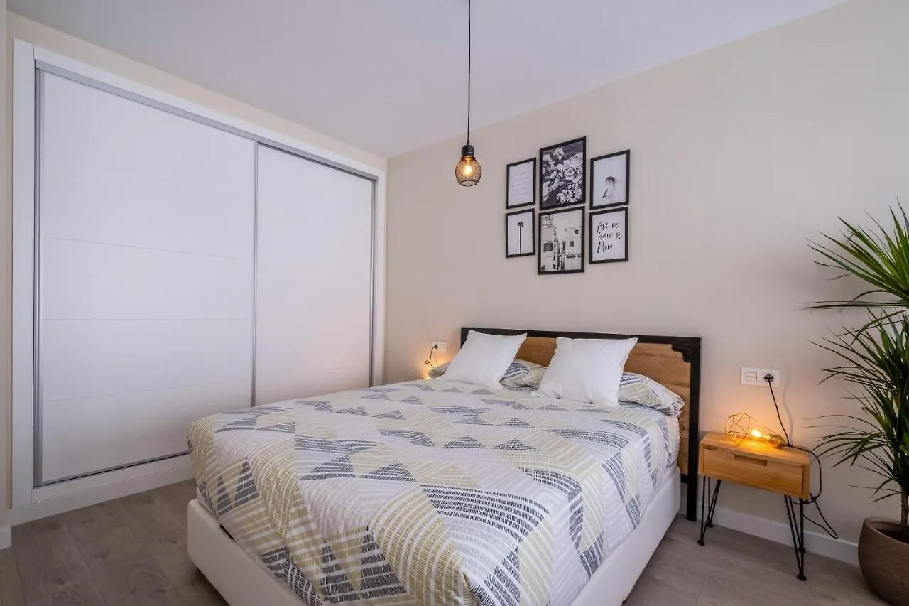 Minty Stay - Trinidad Apartments Málaga España