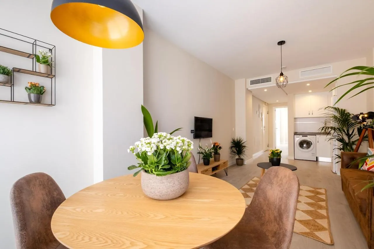 Minty Stay - Trinidad Apartments Málaga España