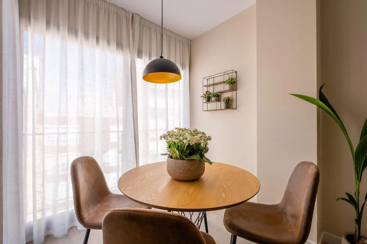 Minty Stay - Trinidad Apartments Málaga