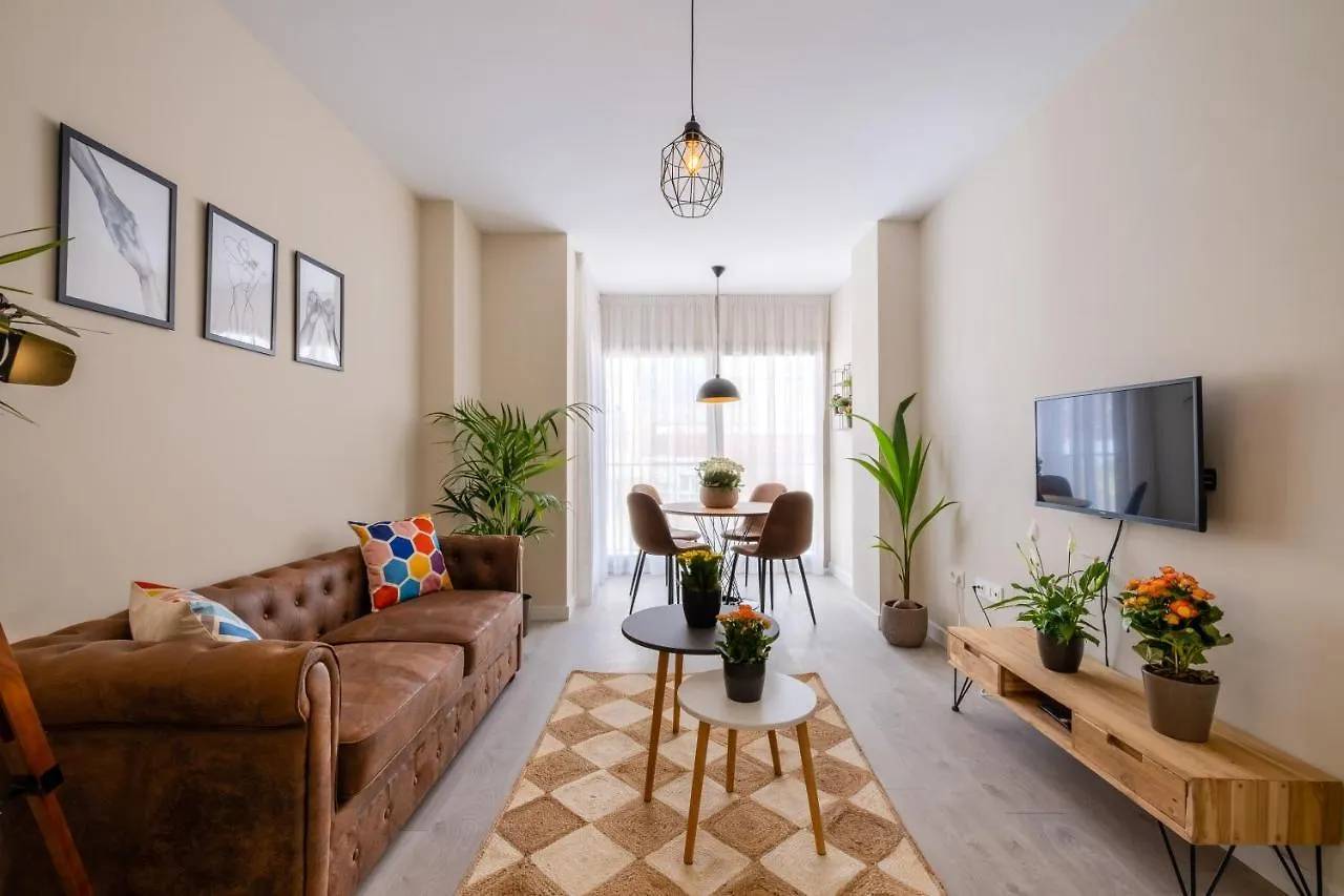 Minty Stay - Trinidad Apartments Málaga España