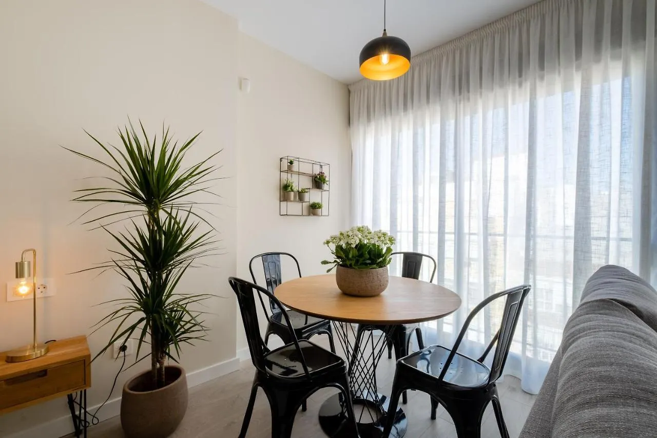 Minty Stay - Trinidad Apartments Málaga