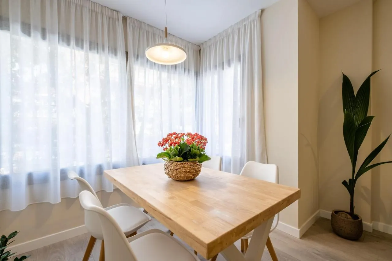 Minty Stay - Trinidad Apartments Málaga