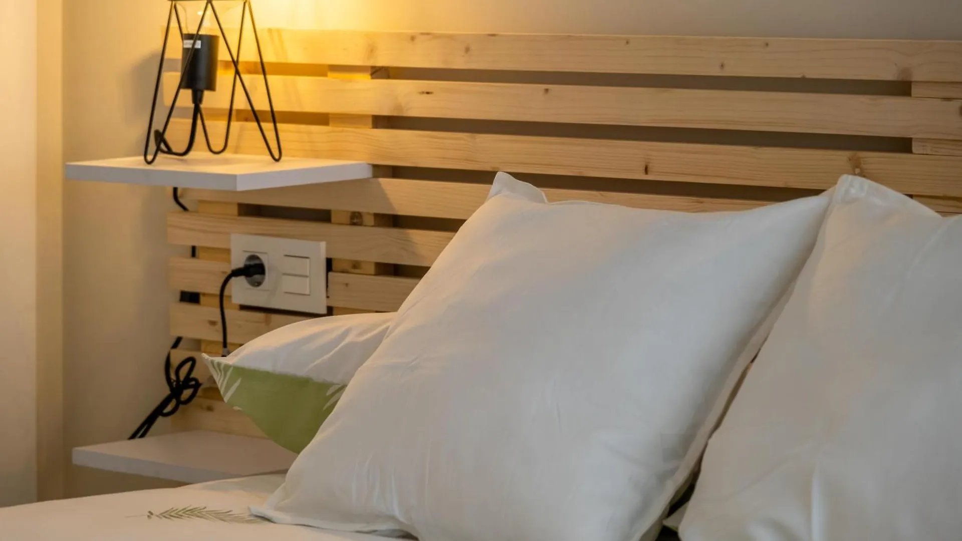 Minty Stay - Trinidad Apartments Málaga España