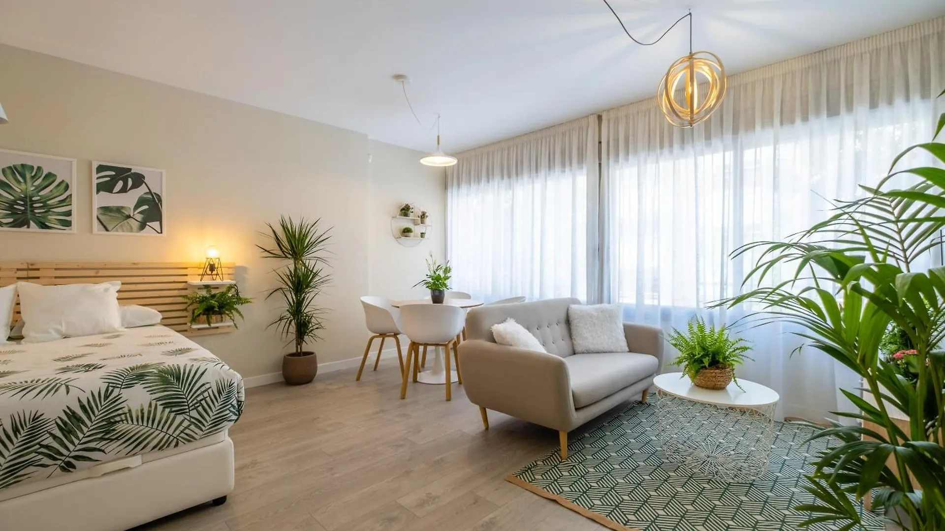 Minty Stay - Trinidad Apartments Málaga